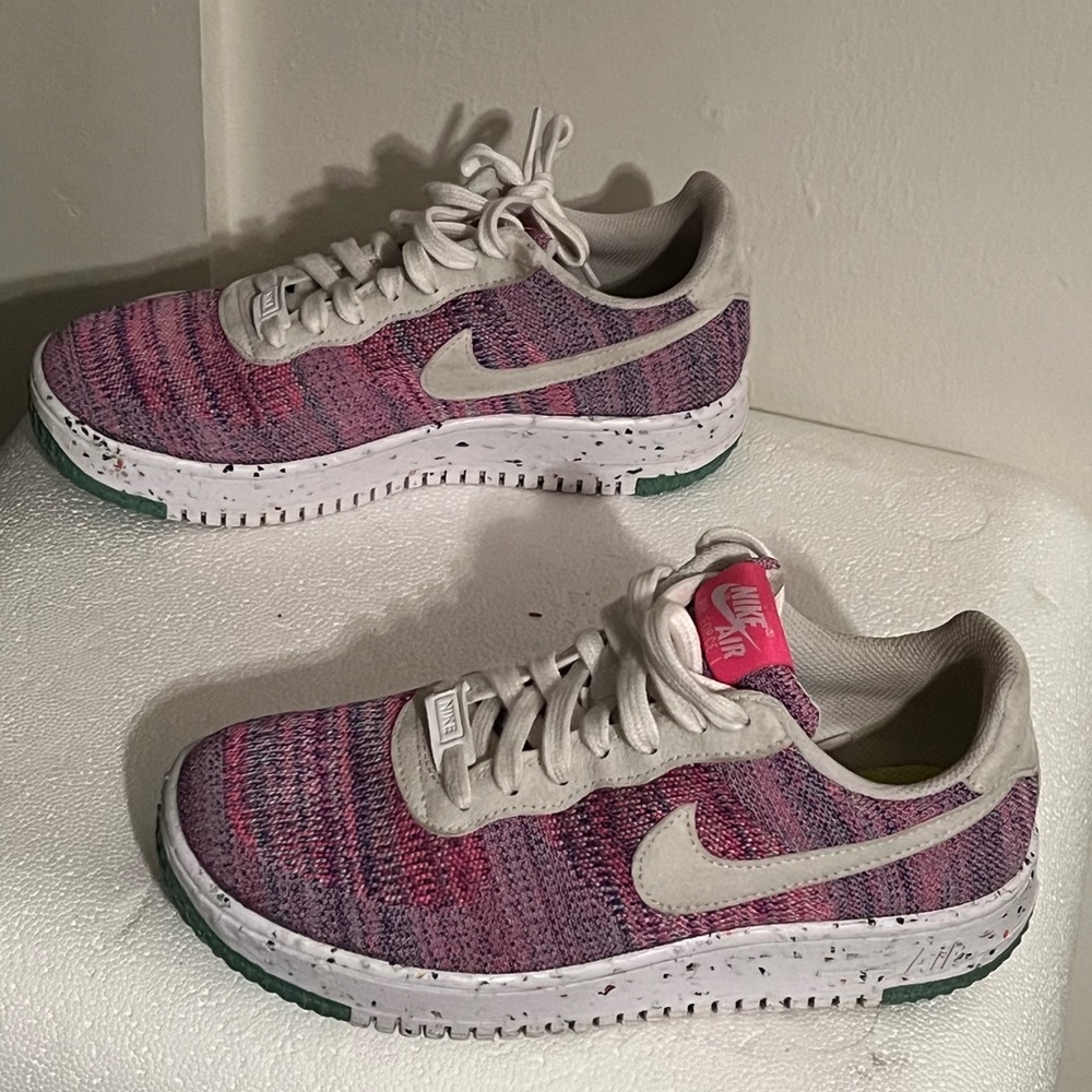 Womens Nike Air Force 1 Crater Flyknit Sneakers Fuchsia Glow DC7273-500 Sz 8